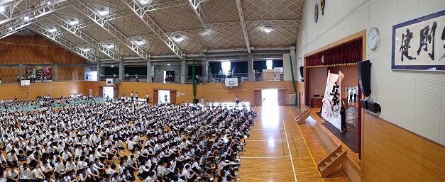 文化祭初日午前の楽しいプログラムを終えてランチタイムなう